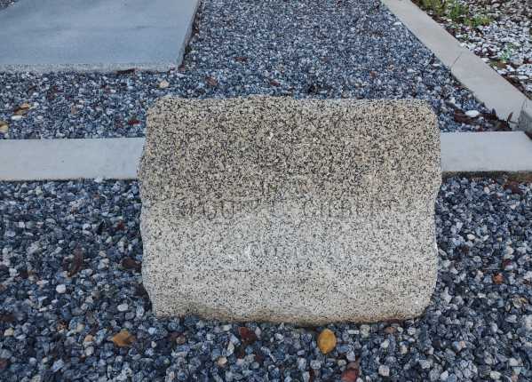 Cleaned and restored family headstone in Florida | Before