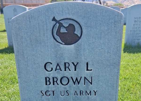 Granite upright monument and concrete bevel marker, wet and deep cleaned and repainted in Arizona | After