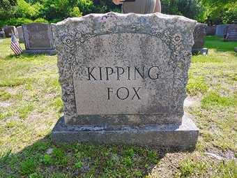 Grave Care: Before and After / image 340255