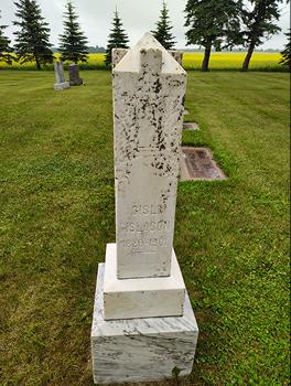 Grave Care: Before and After / image 264350